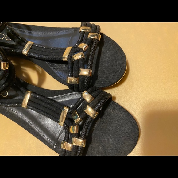 Aldo Black & Gold Gladiator Sandals - Picture 5 of 6